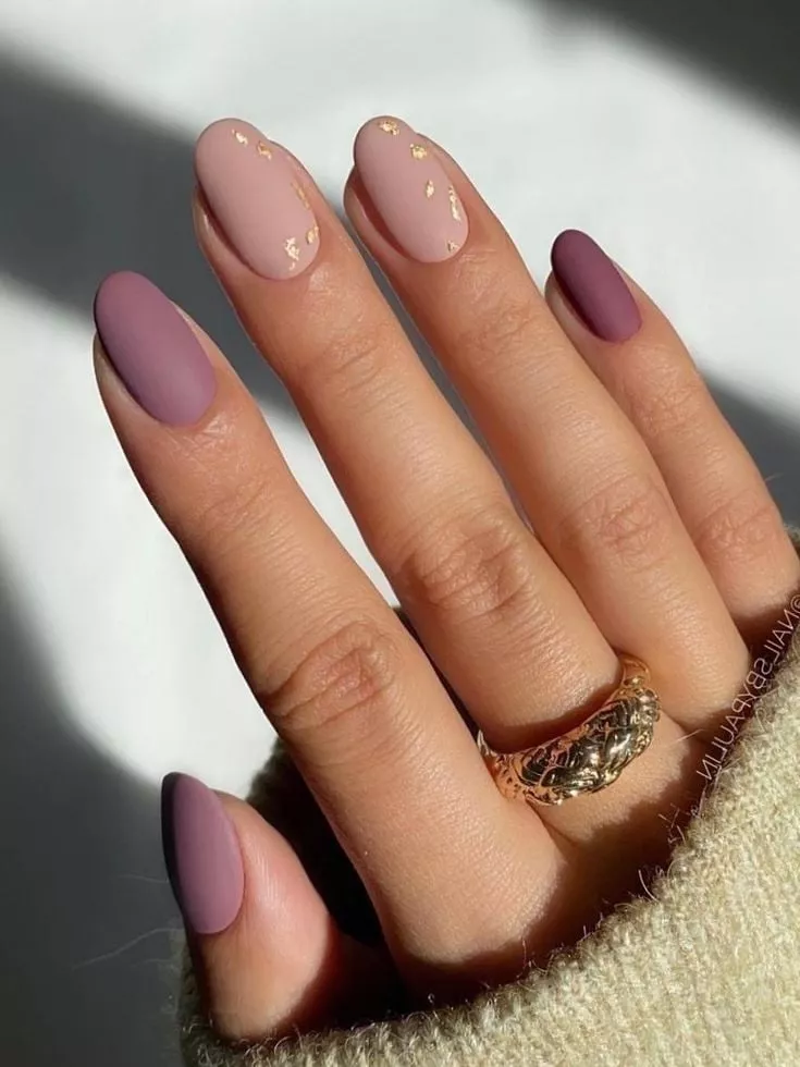 Mauve and Berry Swirls Purple Nail Art Ideas