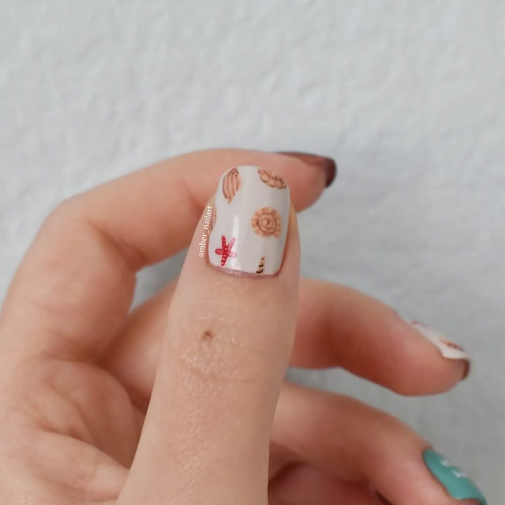 Vintage Rose Nail Art