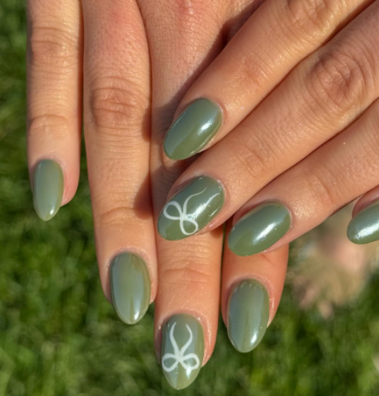 Olive Green Chrome Nails – Viktoriya