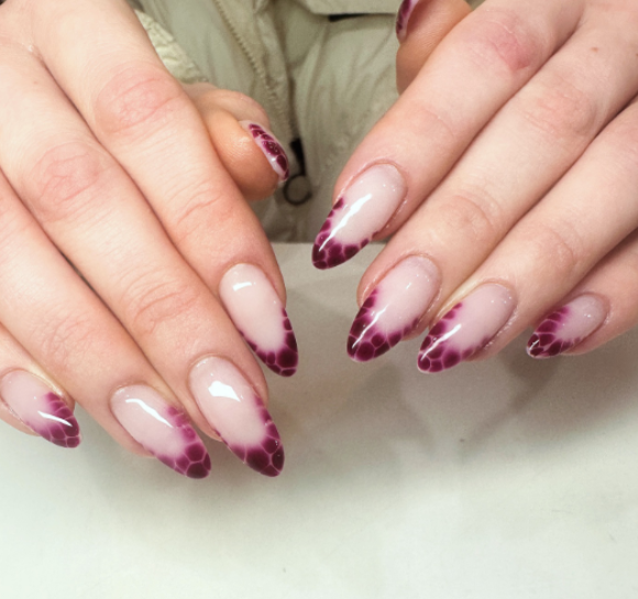 Burgundy Snake Print Nails – Phoebe Cascarina