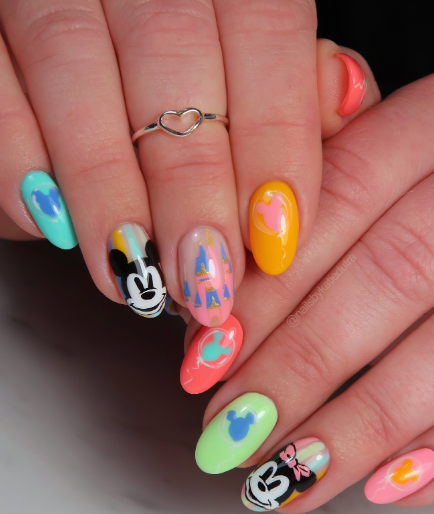Mickey & Minnie Mouse Nails
